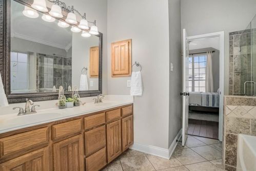 8609 Saranac Trl, Fort Worth TX  76118-7845 exterior