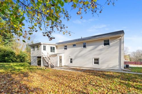 85 High Ridge Rd, Wapping, CT 06074-3034
