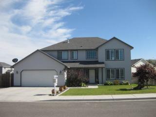 1825 29th Ct, Kennewick, WA 99337-2881