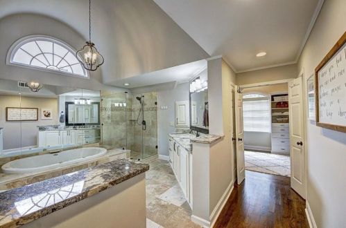 4800 Berkeley Walk Pt, Duluth GA  30096-6193 exterior