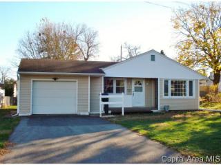 256 Benner Ave, Galesburg, IL 61401-1721