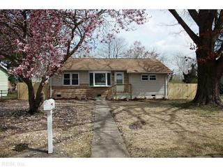 511 Henderson St, Portsmouth, VA 23701-3317