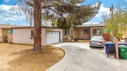 760 Avenue, Lancaster, CA 93534-7428