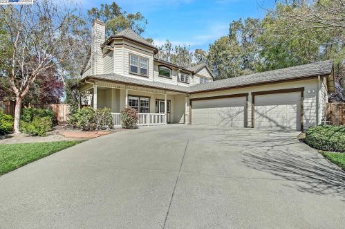 794 Cottonwood Ct, Livermore, CA 94551-3992