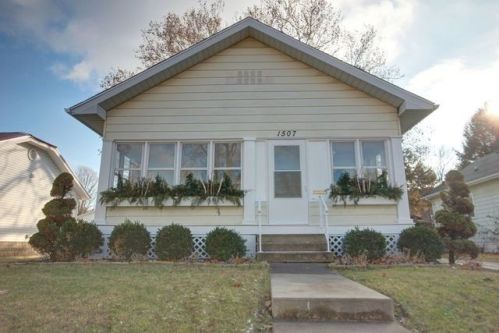 1507 Church St, Champaign, IL 61821-2435