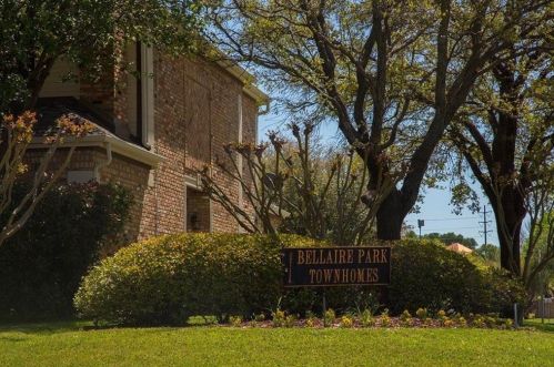 6644 Rue Chateau St, Fort Worth, TX 76132-2729