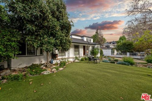 5942 Mammoth Ave, Van Nuys, CA 91401-4421
