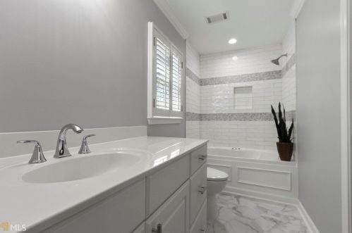 2108 Marann Dr, Atlanta GA  30345-3537 exterior