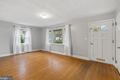 395 Franklin Ave, Princeton NJ  08540-3953 exterior
