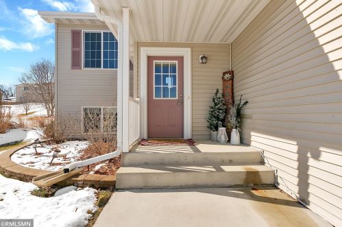 231 18th Ave, Saint Joseph, MN 56374-4644