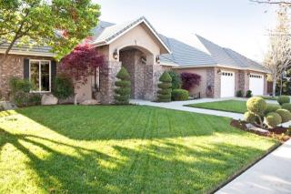 1133 Grove Dr, Tulare, CA 93274-1963