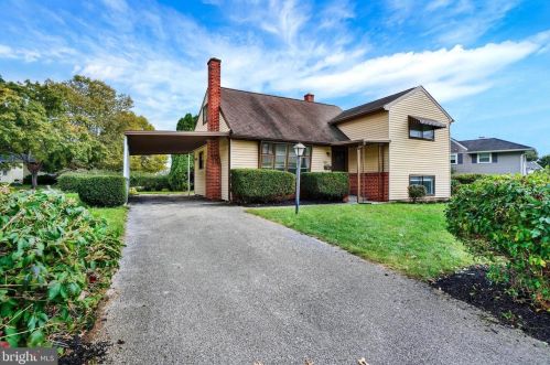 1213 Priority Rd, York, PA 17404-1933