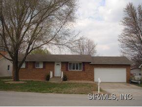 829 Albers Ln, Fort Russell IL  62010-1153 exterior