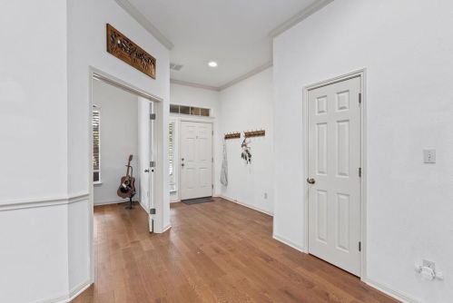 6552 Convict Hill Rd, Austin TX  78749-1799 exterior