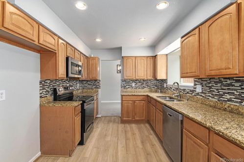 18344 Arkansas Ave, Denver CO  80017-4312 exterior
