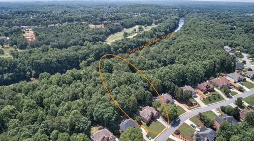 6680 River Crest Pt, Suwanee, GA 30024-4255