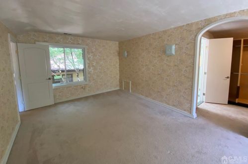 252 Sayre Dr, Princeton NJ  08540-5841 exterior
