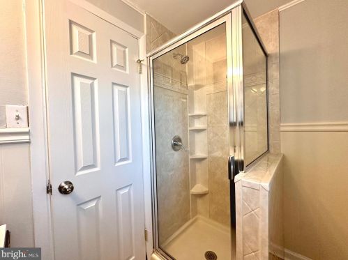 14608 Eastman St, Woodbridge VA  22193-2610 exterior
