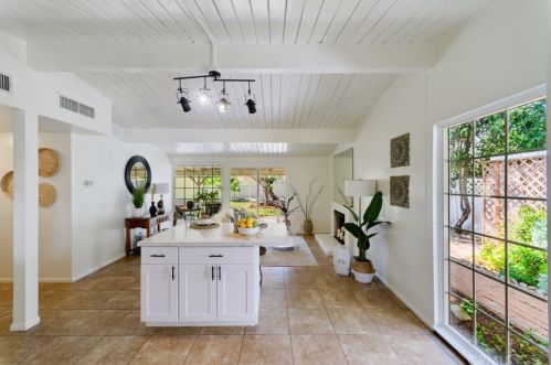 6579 Hillside Ave, Riverside, CA 92504-1678