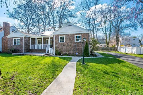 33 Ethel Pl, Metuchen, NJ 08840-2525