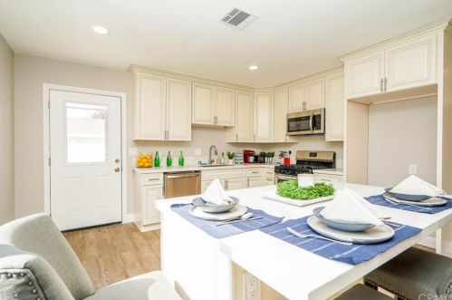 1906 Van Ness Ave, Santa Ana CA 92707-2638 exterior