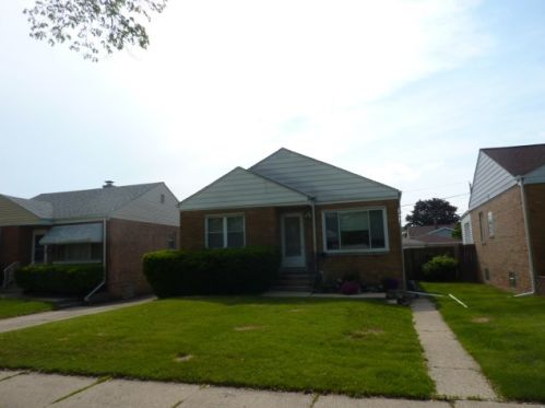 2420 Rhodes Ave, River Grove, IL 60171-1814