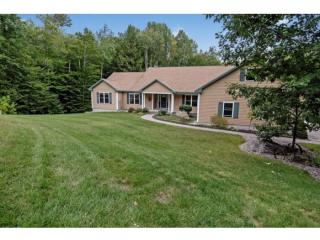 46 Calef Dr, Alton, NH 03809-4737