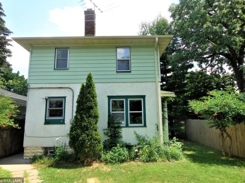 271 Clarence St, Saint Paul MN  55106-6514 exterior