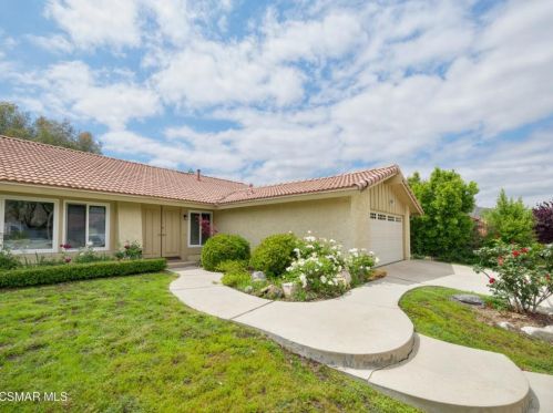 5809 Calmfield Ave, Calabasas, CA 91301-2106