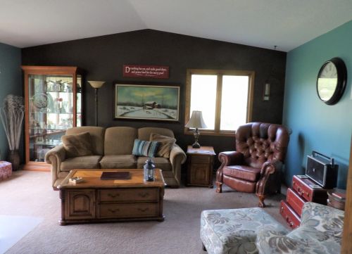 1321 Boxelder St, Mountain Lake, MN 56159-1645
