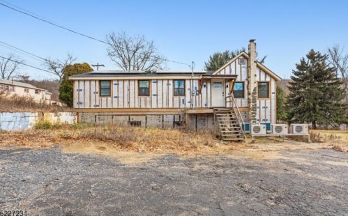 15 Knipper Rd, Wharton, NJ 07885-1523