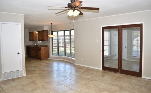 809 Darnell Ave, Fort Worth TX  76126-2616 exterior