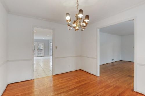 4750 Longchamps Dr, Atlanta, GA 30319-1030
