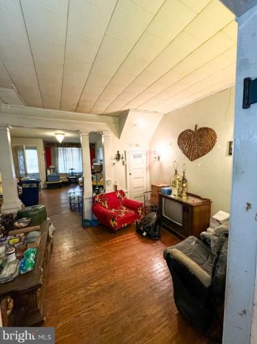 142 53 St, Philadelphia PA 19139-1404 exterior