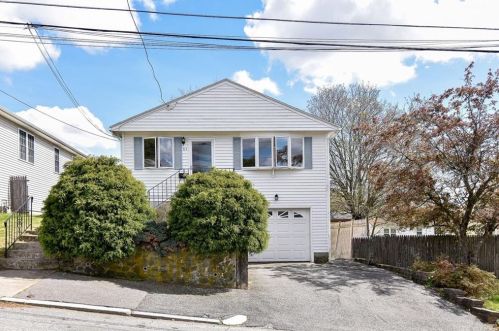 111 Raphael Ave, Providence, RI 02904-1310