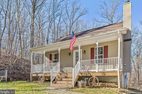 47 Freeze Rd, Linden, VA 22642-5539