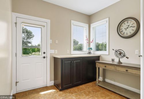 3528 Crestmoor Dr, Saint Paul MN  55125-5028 exterior