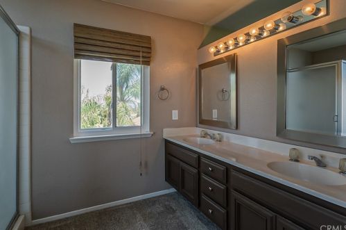 20520 Bloomfield Rd, Riverside CA  92508-2916 exterior