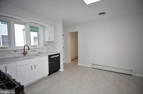 24 Hillside Rd, Princeton NJ  08540-3436 exterior