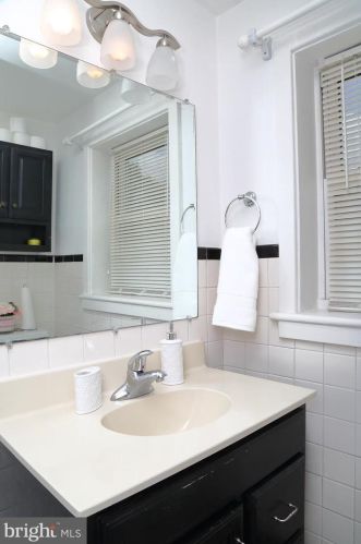 835 Rolridge Ave, Lancaster PA  17603-5736 exterior