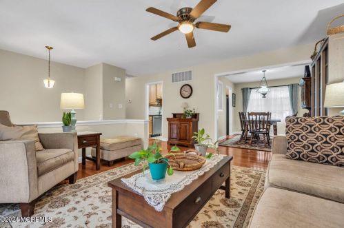 20 Pne Needle St, Wall Township NJ  07731-2647 exterior
