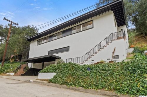 1874 Los Encinos Ave, Glendale, CA 91208-2240