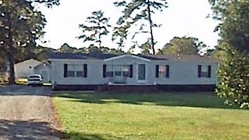 114 Tulane St, Dudley, NC 28333-5363