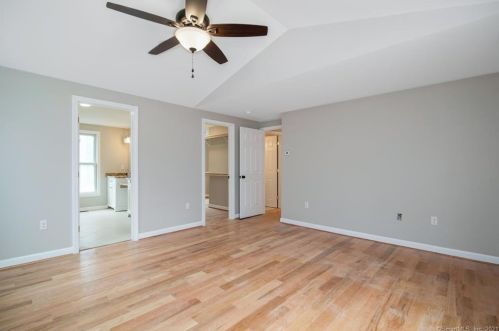 43 Hillside Dr, Ellington CT  06029-2417 exterior