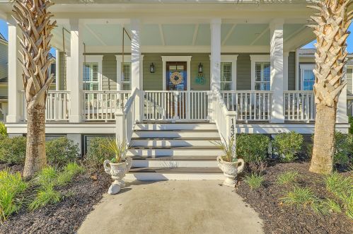 1432 Gunnison St, Mount Pleasant SC  29466-8395 exterior