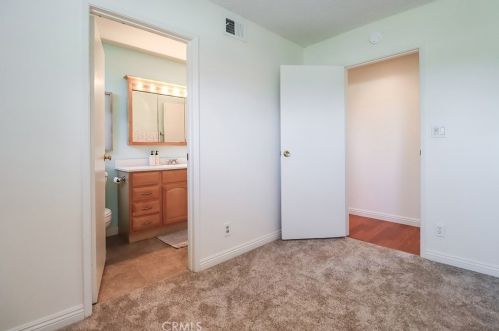 2491 Royal Ave, Simi Valley CA 93065-4765 exterior