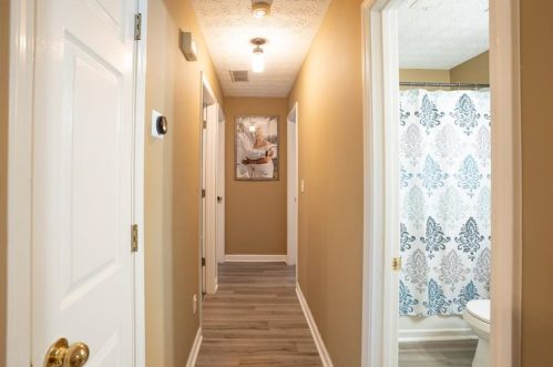 122 Meadow View Dr, Jackson GA  30233-2908 exterior