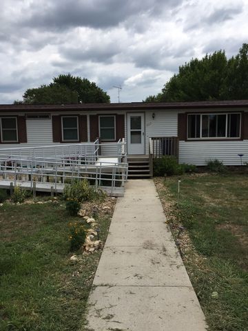 207 6th St, Firth, NE