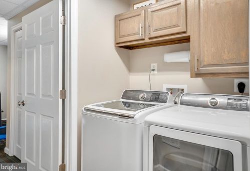 340 Revenoor Rd, Harpers Ferry WV exterior