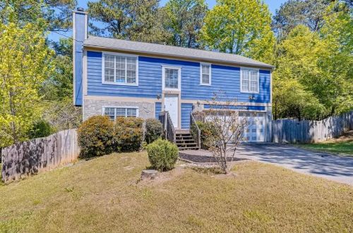 6214 Crow Ct, Rex, GA 30273-1070